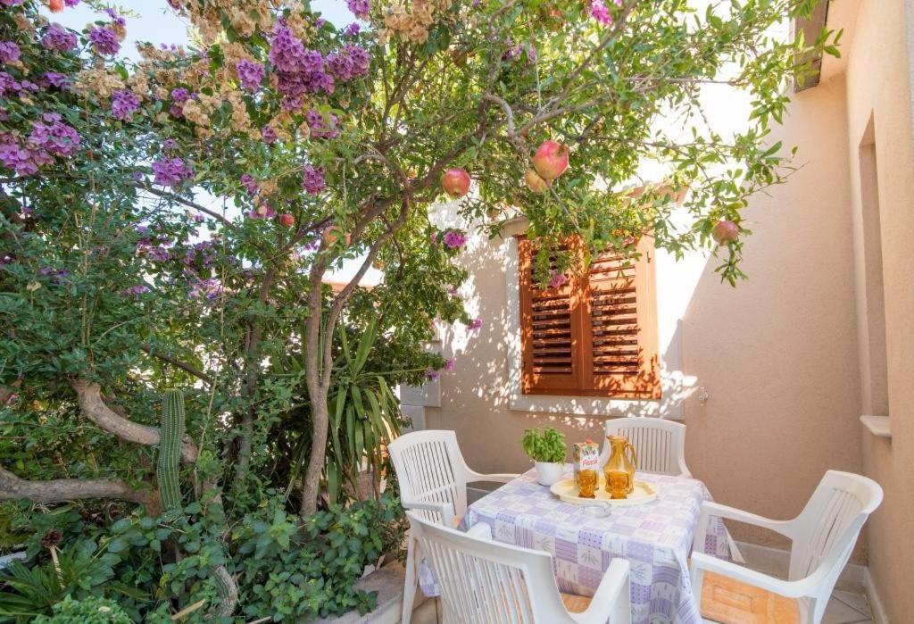 Apartments Longo Супетар Экстерьер фото